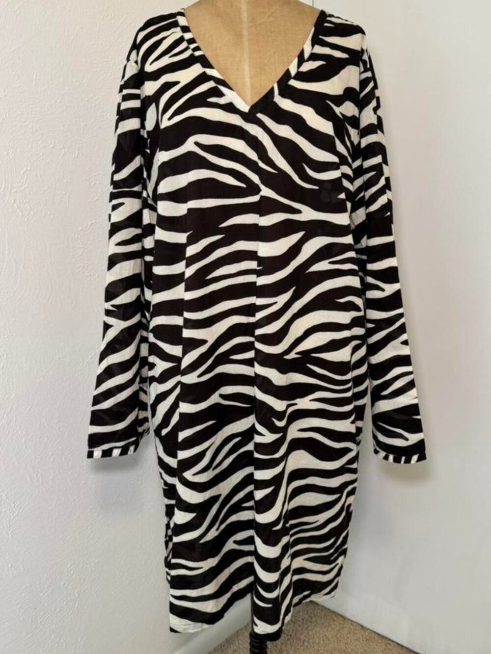Lands' End | Black and White Zebra Print 100% Cotton Long sleeve Coverup Resort